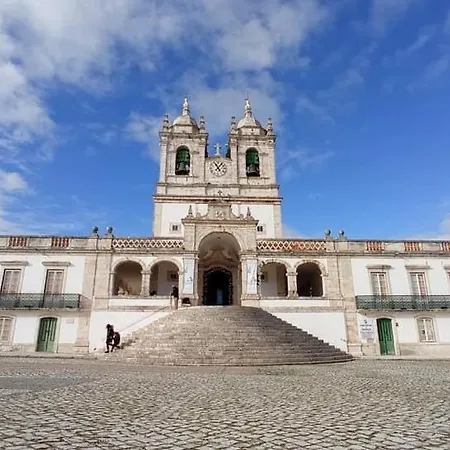 West Coast Dream Nyaraló Nazaré